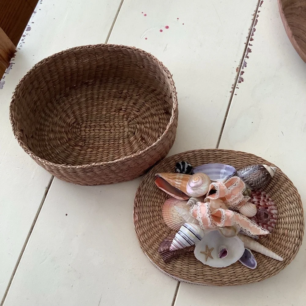 Vintage Seagrass Seashell Lidded Basket